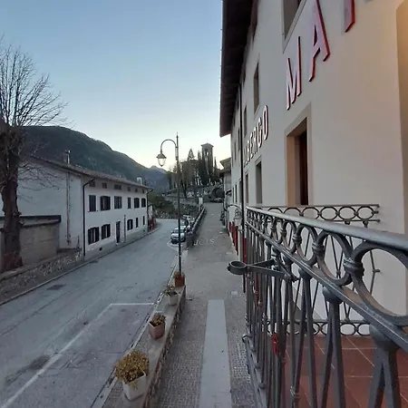 Albergo Martina Chiusaforte Exterior photo